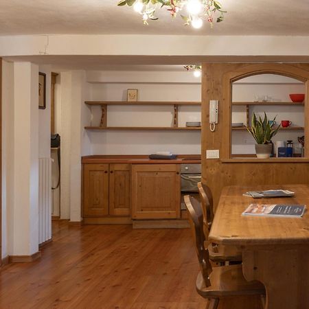 Faloria Studio Apartment Cortina d'Ampezzo Luaran gambar